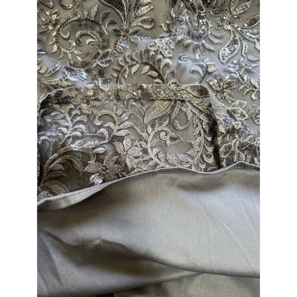 Oleg Cassini Elegant Embroidered Gown Size 12 Sequined Formal Wedding Designer - Picture 6 of 11